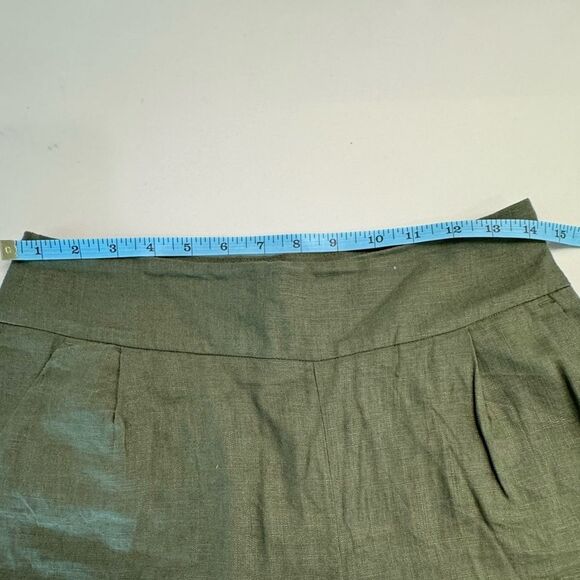 RW&CO. Olive Green Women's Shorts - Picture 3 of 5